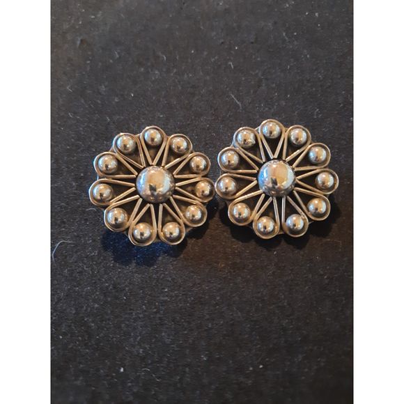 Vintage Sterling Silver Earrings Clip On Mexico TO-49 Flower - Picture 2 of 6